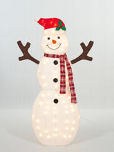 Load image into Gallery viewer, Set Of 3 UL Fluffy Snowman Family Sculpture